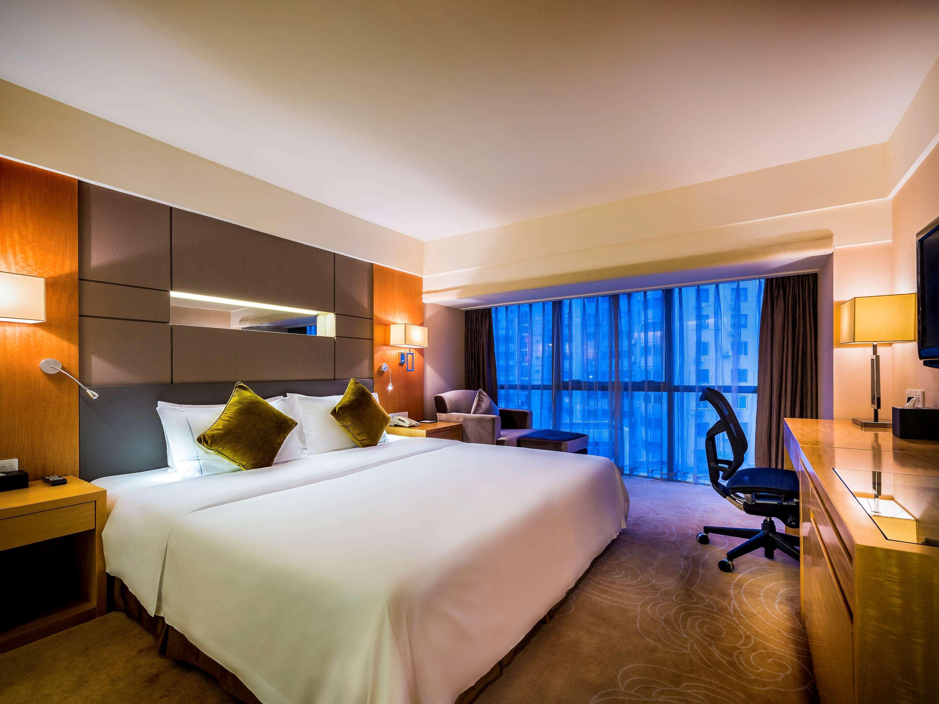 Grand Mercure Xiamen Downtown-Free Welcome Fruit & Metro Station Exterior photo