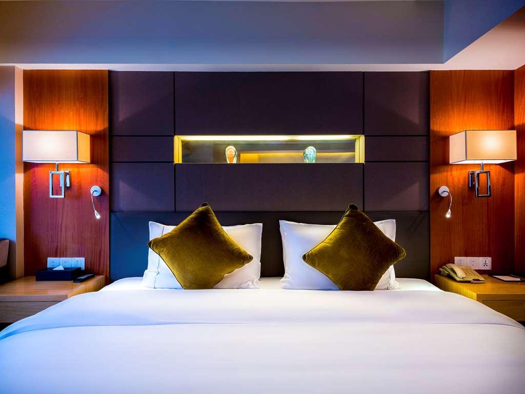 Grand Mercure Xiamen Downtown-Free Welcome Fruit & Metro Station Exterior photo