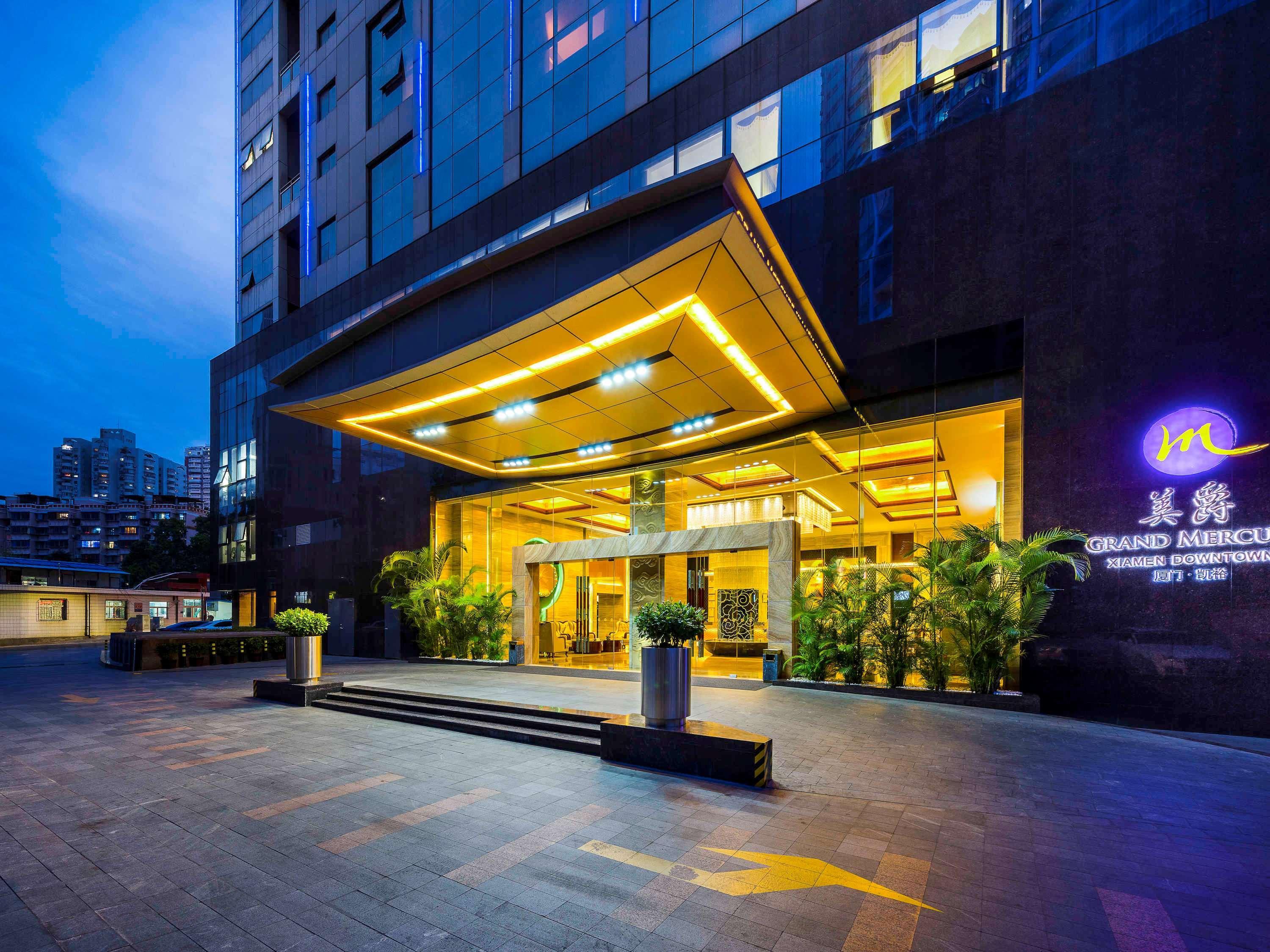 Grand Mercure Xiamen Downtown-Free Welcome Fruit & Metro Station Exterior photo