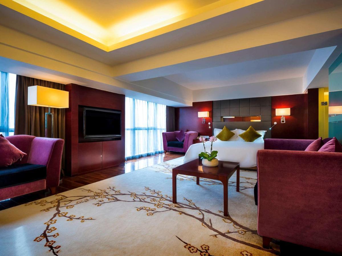 Grand Mercure Xiamen Downtown-Free Welcome Fruit & Metro Station Exterior photo